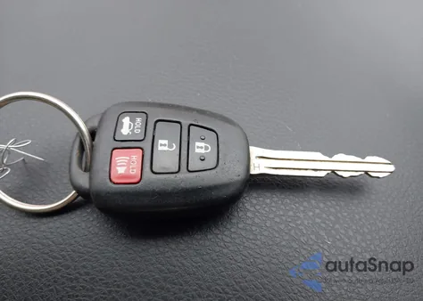 2019 Toyota Corolla Le from USA, damaged, VIN 2T1BURHE1KC191387